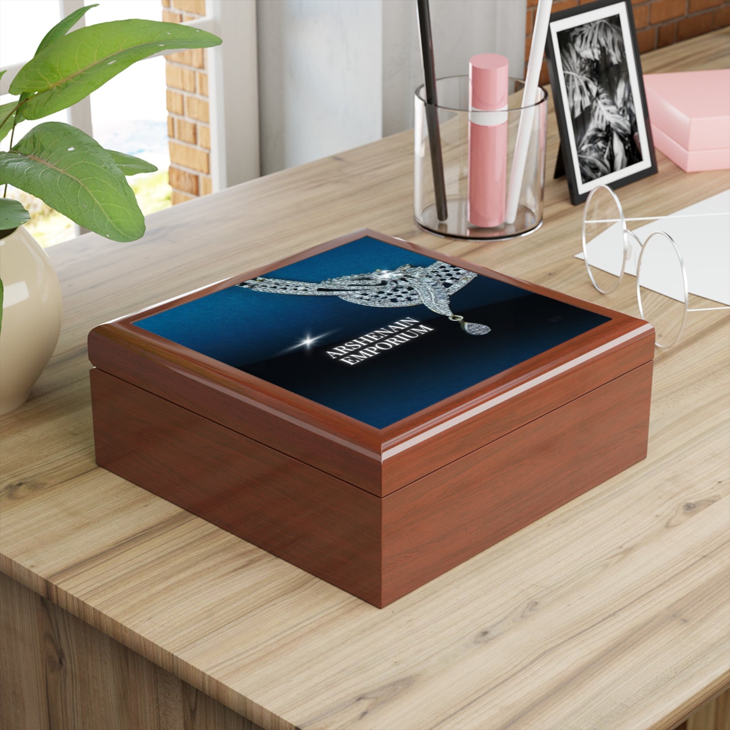 Elegant Jewelry Box for Keepsakes, Luxury Storage, Gift for Her, Organize Accessories, Wedding or Anniversary Present